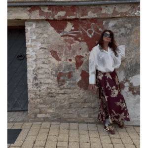 palaidine su suknele